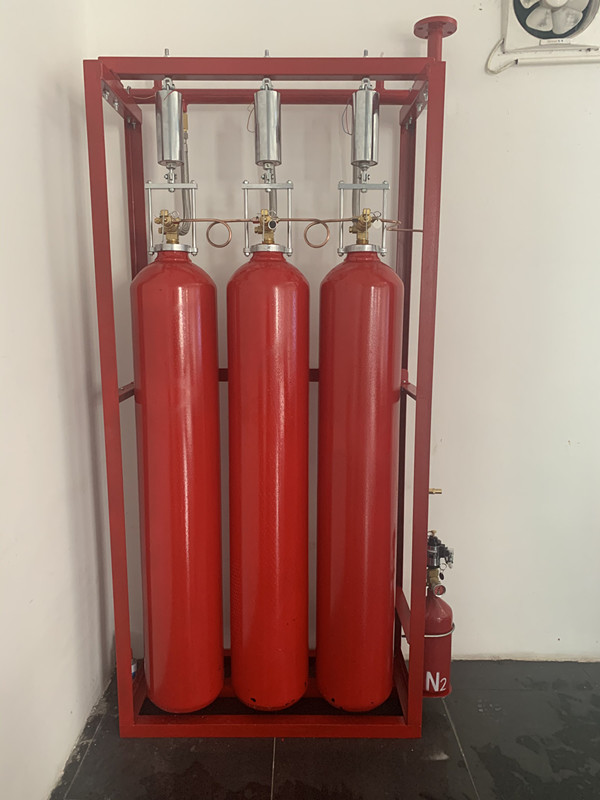 Xingjin 70L CO2 fire fighting equipment with weighing device — product overview